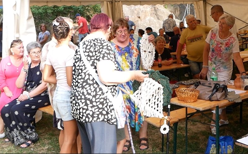 P1260792sv-crop.png