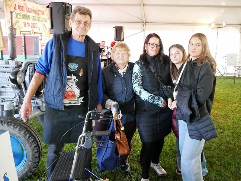 P1270718-crop.JPG